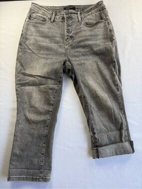 Judy Blue Grey High Rise Button Fly Capri Jeans 14W JB78110 GR Womens 14W‎